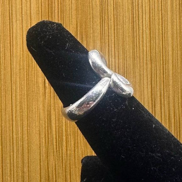 Retired JAMES AVERY Abounding Heart Ring; Puffy Open Heart; SIZE 5 - Picture 3 of 11